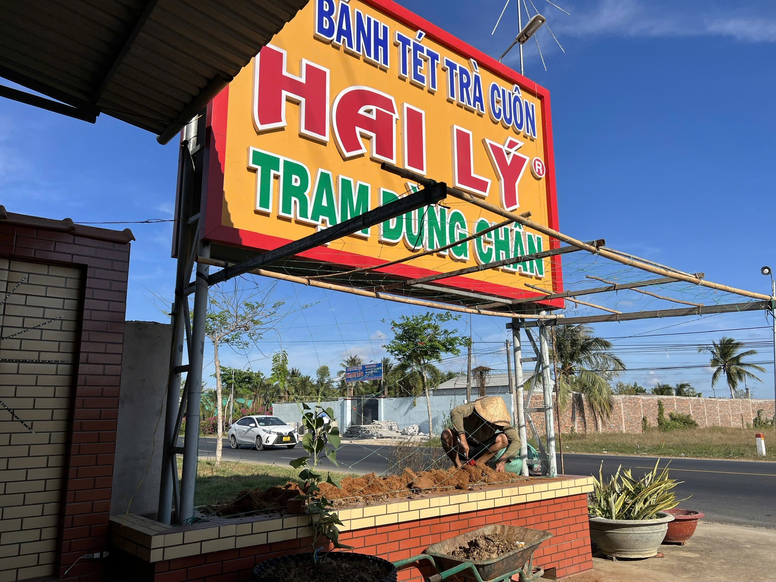 tram dung chan